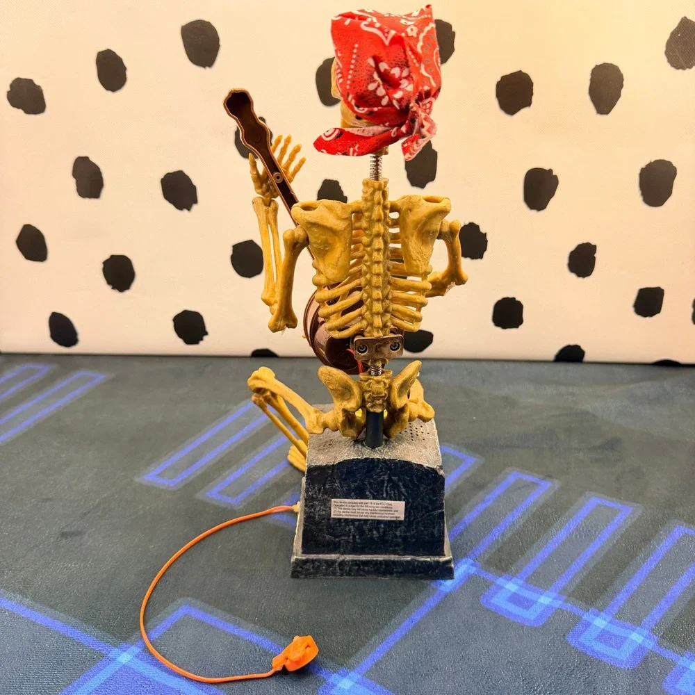 Magic Power Co Banjo Skeleton Halloween Decor Tan Animated Tombstone Prop 12